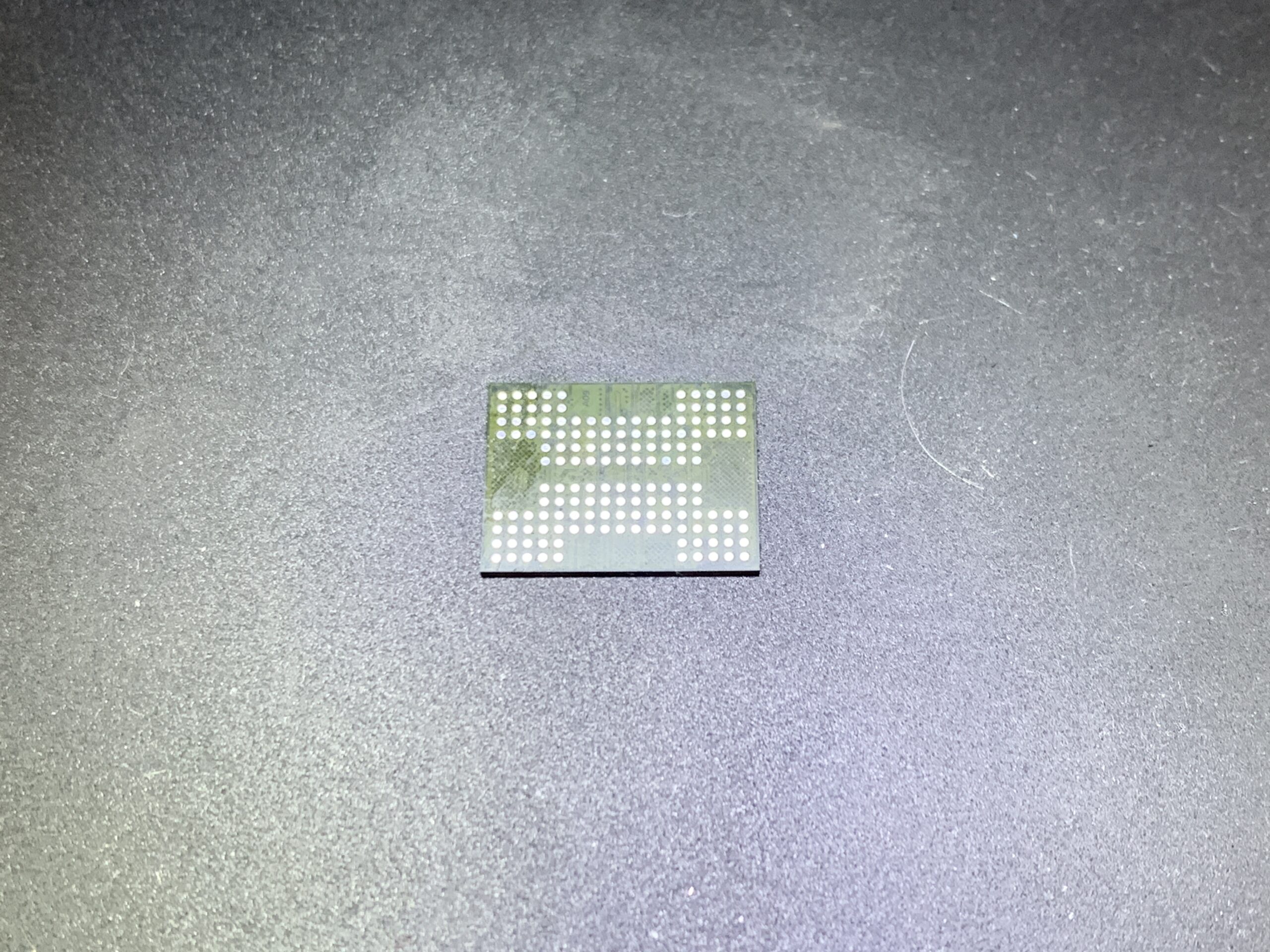 Clean BGA-152 Chip Pads